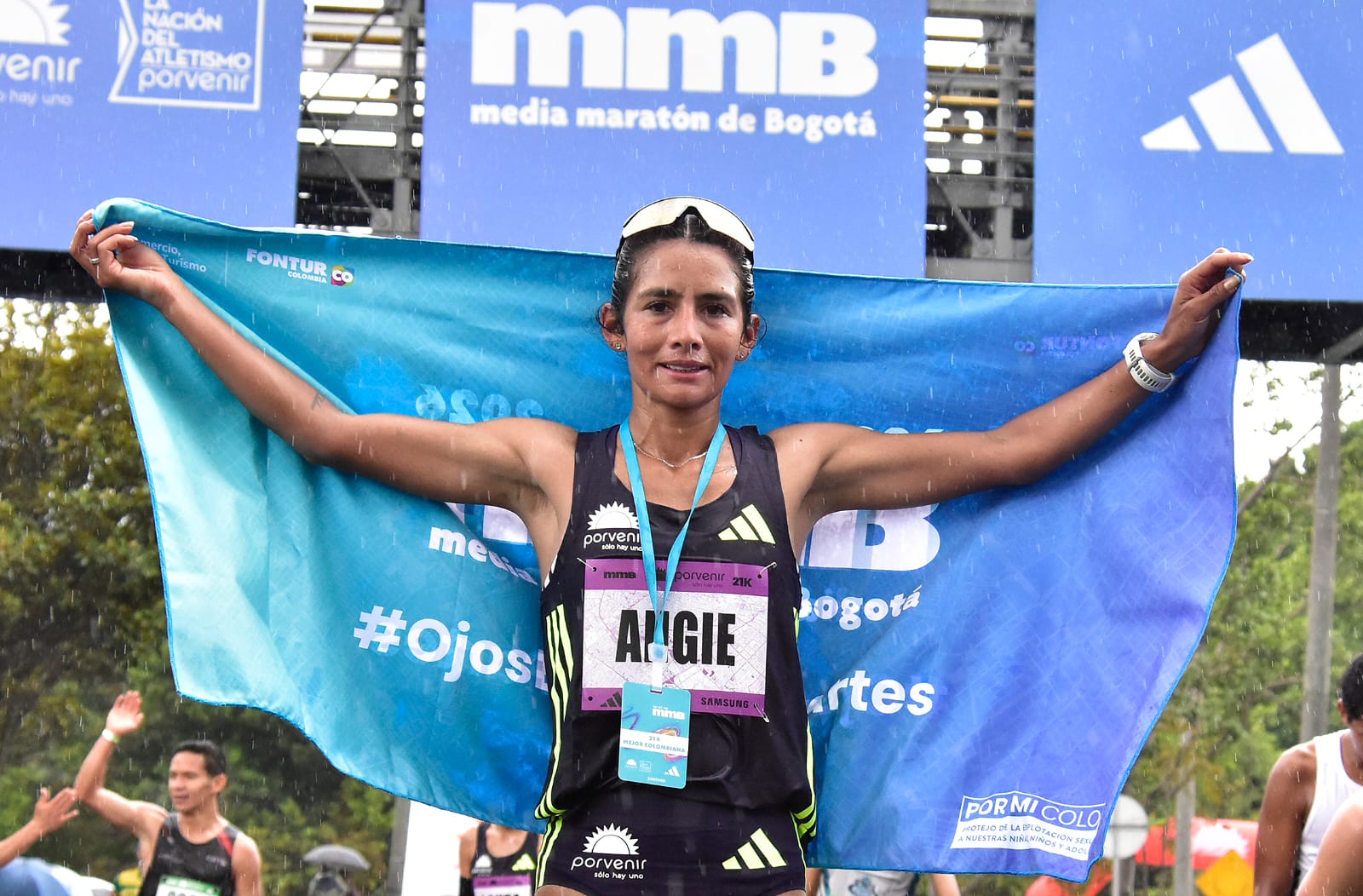 Angie Orjuela Campeona en la Media Maratón de Panamá